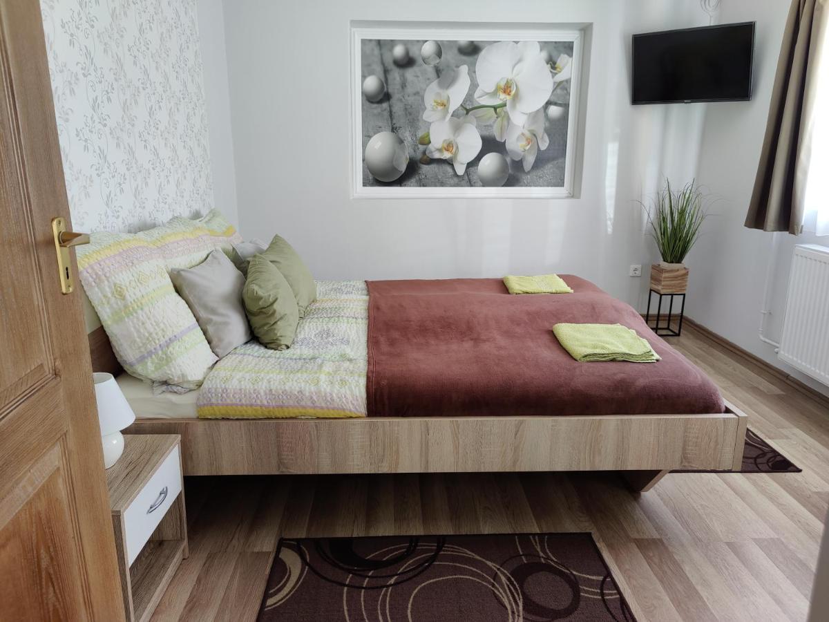 Katalin Apartmanhaz Miskolc Ngoại thất bức ảnh
