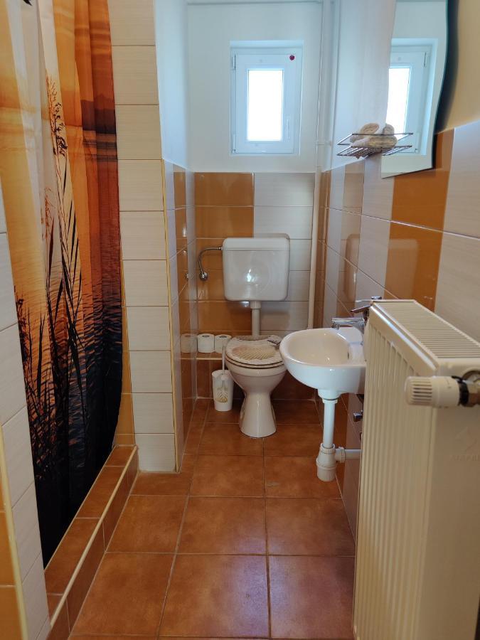 Katalin Apartmanhaz Miskolc Ngoại thất bức ảnh