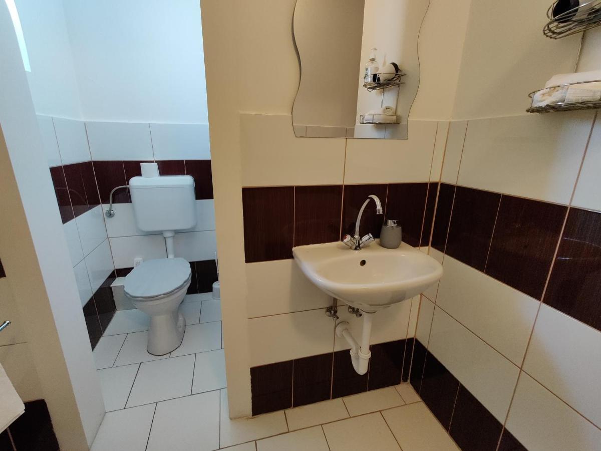 Katalin Apartmanhaz Miskolc Ngoại thất bức ảnh